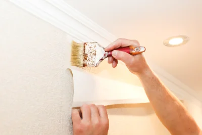 Pose de papier peint à Coinches — revêtements muraux et toiles de verre